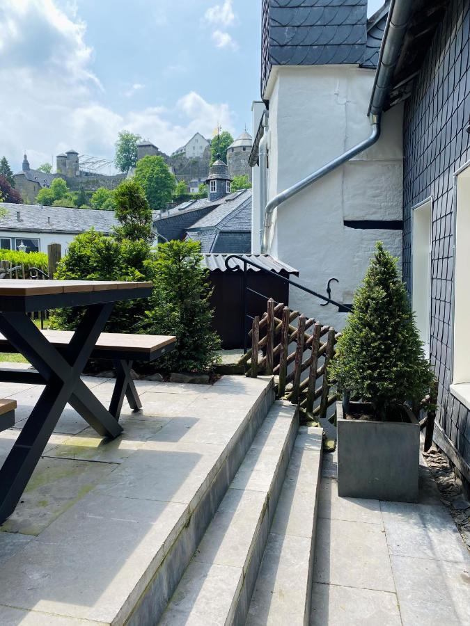 Holiday House Burgblick1 With Terrace - Vosproperties Monschau Esterno foto